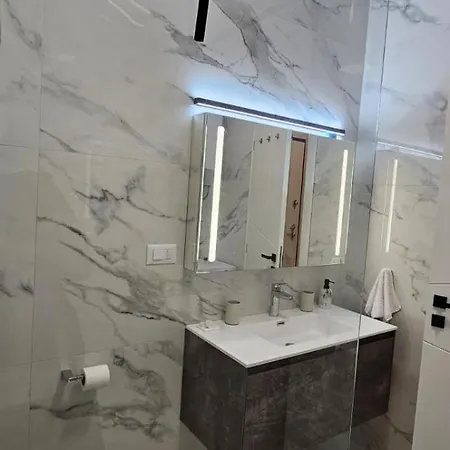 Apartment Dii Luxury