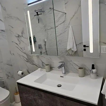 아파트 Dii Luxury *