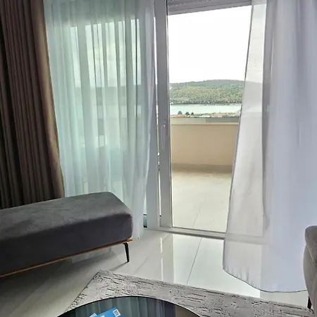Dii Luxury
