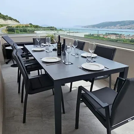 Dii Luxury Apartment *