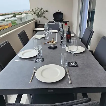 Dii Luxury Apartment Trogir