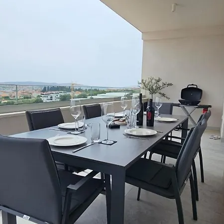 Dii Luxury Apartamento Trogir